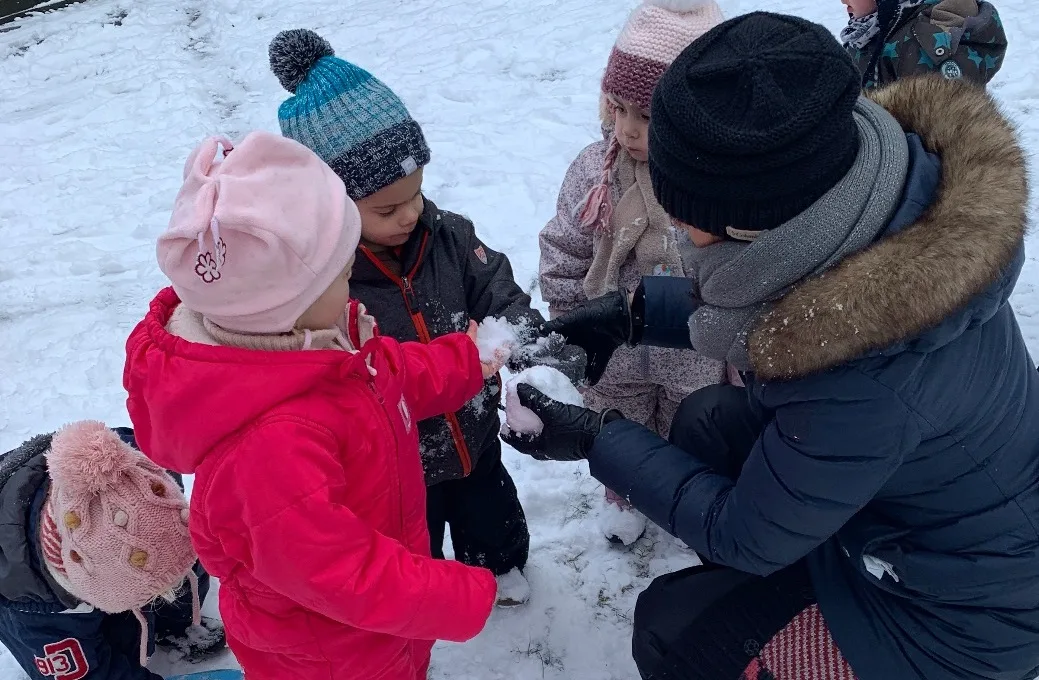 Alltag in der Liebevollen Kinderzeit – Bild 2