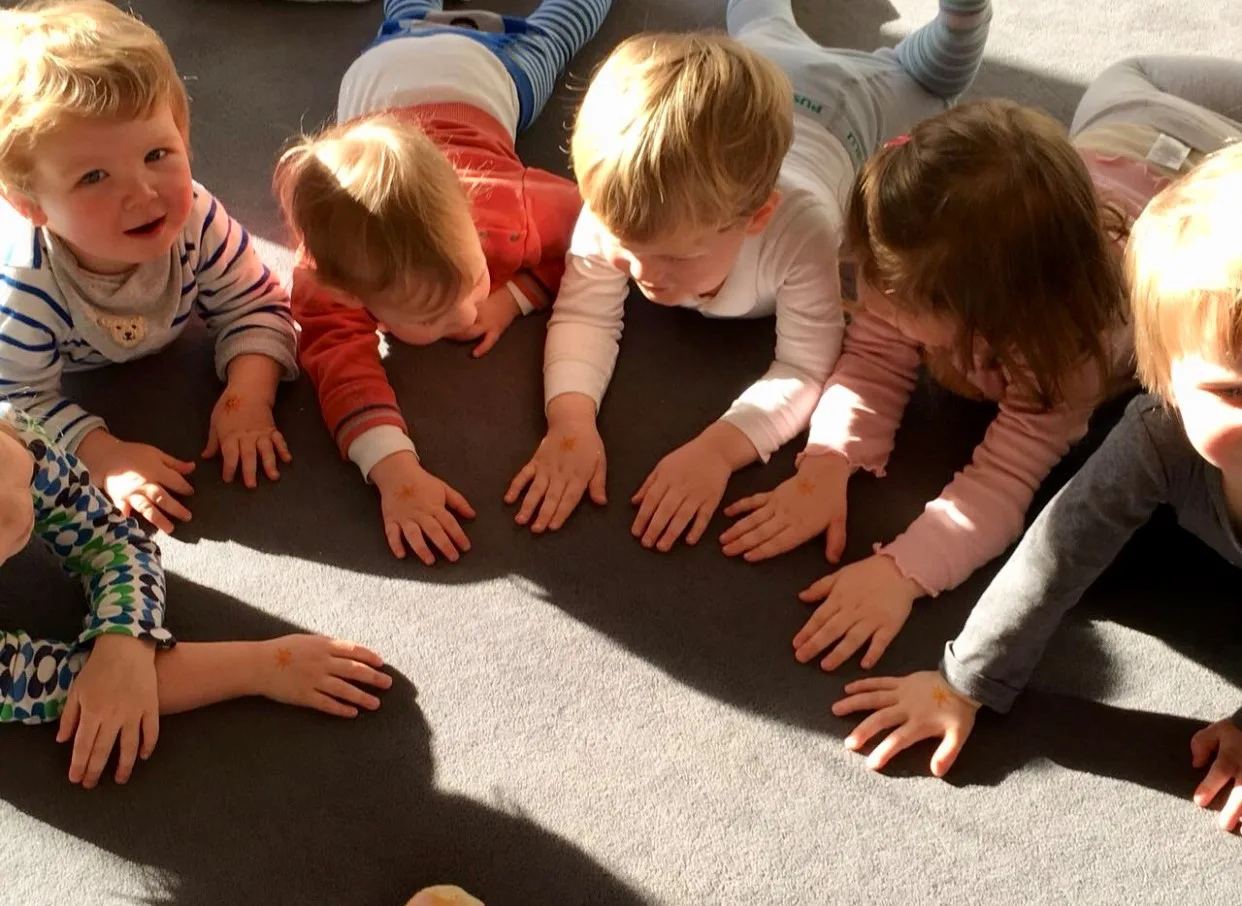 Alltag in der Liebevollen Kinderzeit – Bild 6
